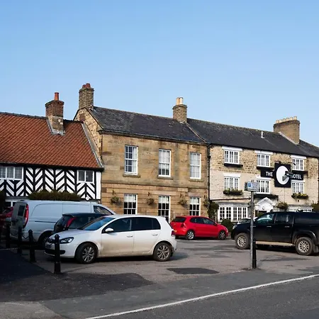 イン The Black Swan - The Collection Group