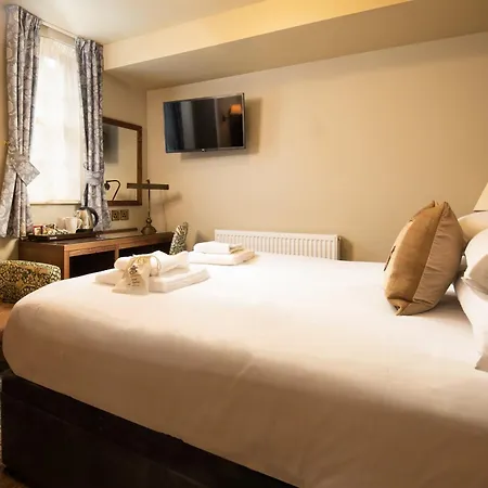 بيت ريفي The Black Swan - The Collection Group 4*