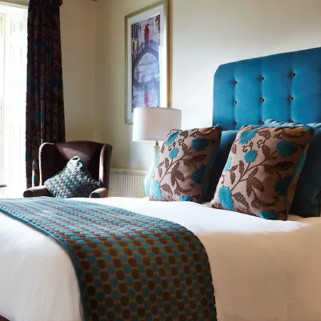 The Black Swan - The Collection Group 4* هلمسلي