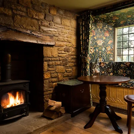 The Black Swan - The Collection Group بيت ريفي 4*