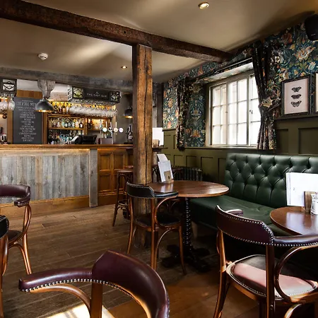 The Black Swan - The Collection Group بيت ريفي 4*