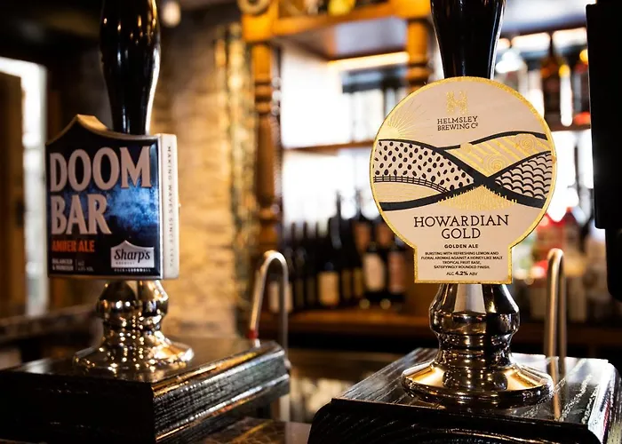 The Black Swan - The Collection Group Helmsley