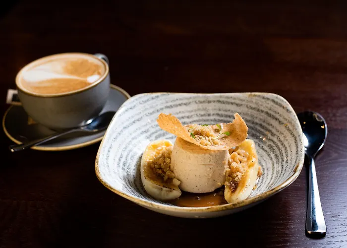 The Black Swan - The Collection Group Helmsley